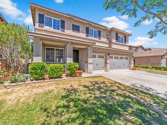 2nd image of 2811 Bouquet Ln