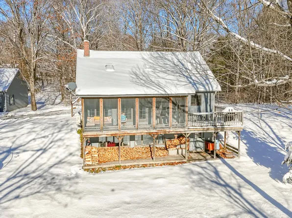 21 School Street, New Portland, ME 04961