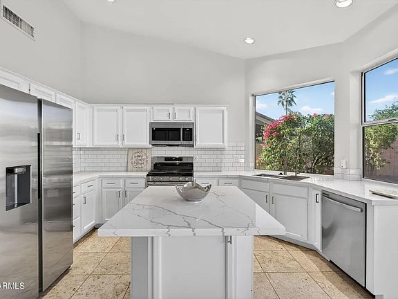 3rd image of 5434 E Campo Bello Dr