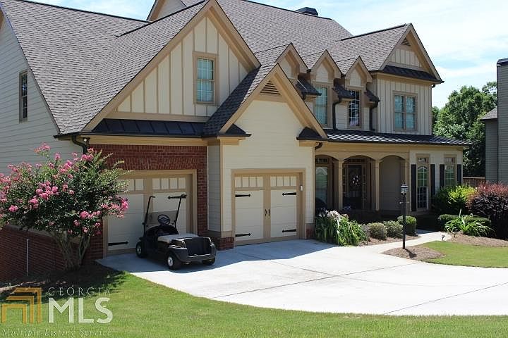 1st image of 577 Richmond Pl