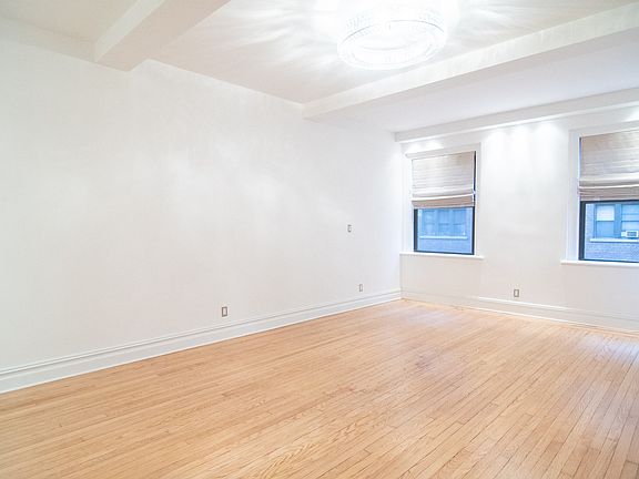 3rd image of 145 W 58th St #5H