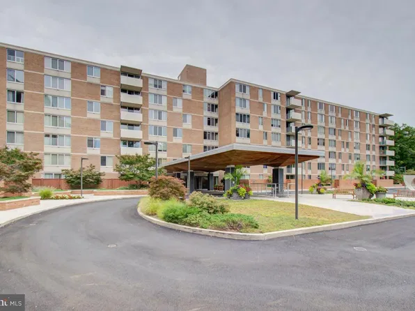 2939 Van Ness St NW APT 737, Washington, DC 20008