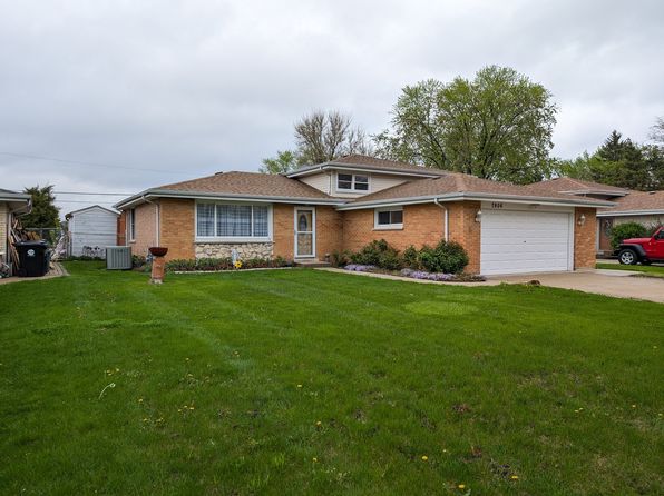 7906 W 81st Pl, Bridgeview, IL 60455
