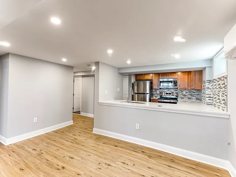 234 S Walnut St #1 — Photo 3