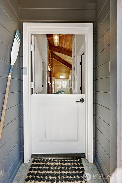 4th image of 2822 Boyer Avenue E #1