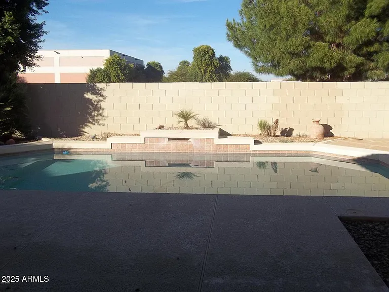 1680 W Saragosa St — Photo 27