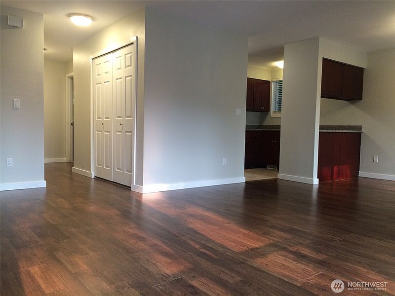 5th image of 16518 NE 85th Street