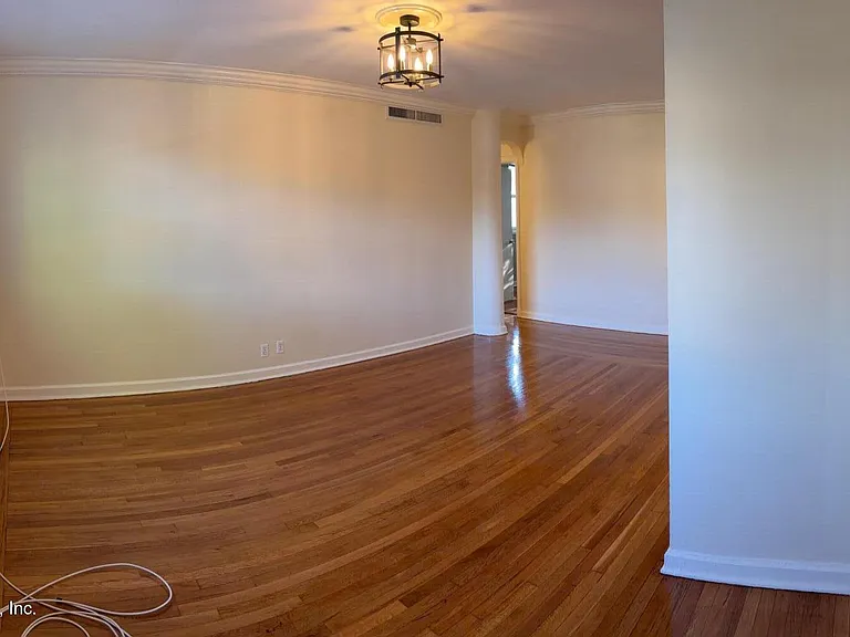 110 Beechwood Pl — Photo 6