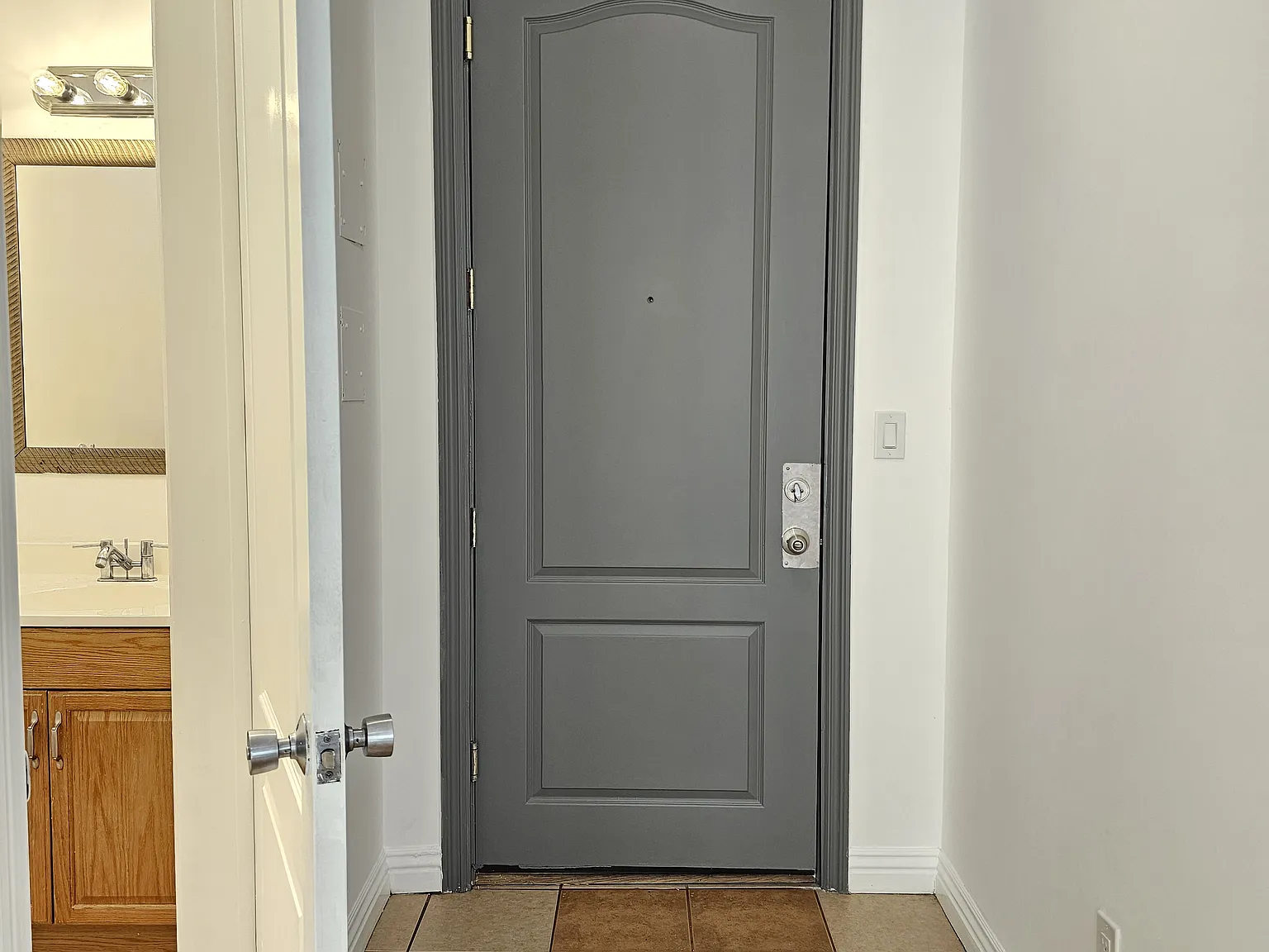 2 bed, 2.5 bath, 1100 sqft, $2,795 — Photo 3