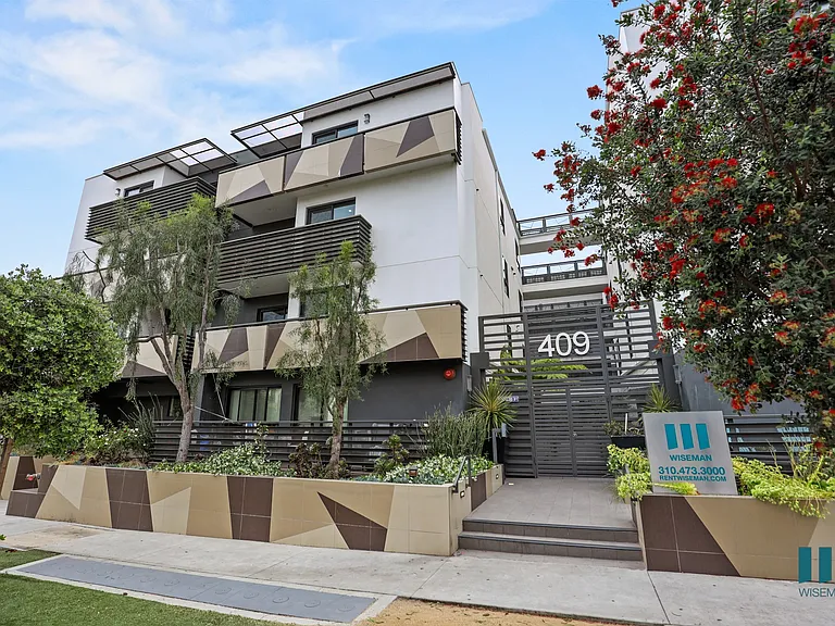 Street View of Hayworth Hyde