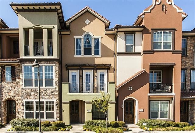 1st image of 1543 Camino Lago