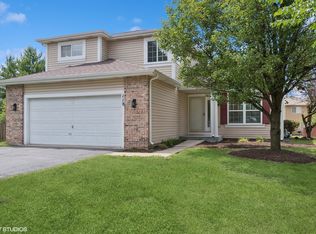 118 Periwinkle Ln, Bolingbrook, IL 60490