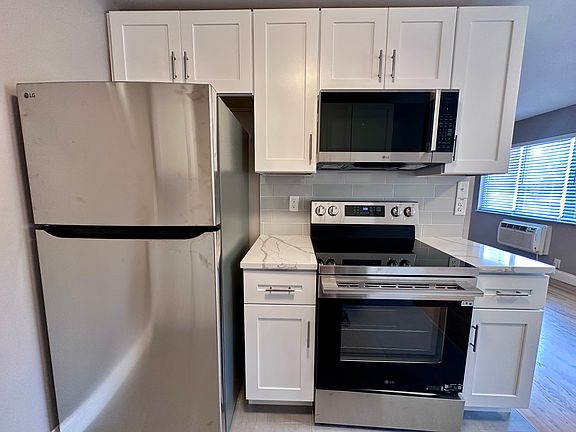 5th image of 3115 Cherokee St APT 12