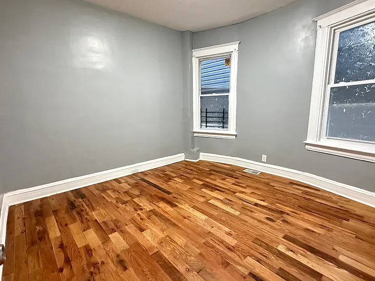 44 N 16th St #2 — Photo 8