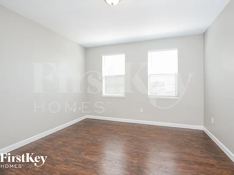 10663 Fairhaven Way — Photo 11