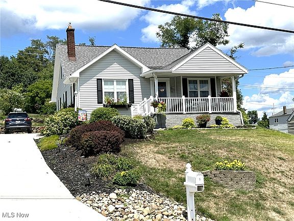 3rd image of 3351 Portland Blvd
