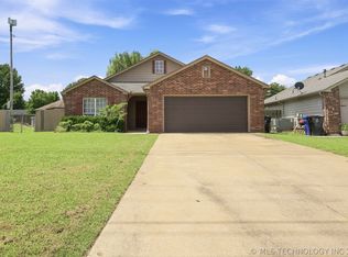 21440 E 36th St S, Broken Arrow, OK 74014
