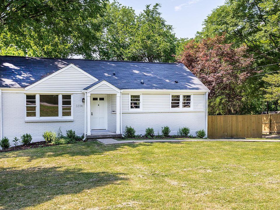 2nd image of 3374 Mimosa Dr