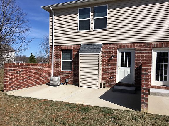 4th image of 1715 Athens Dr