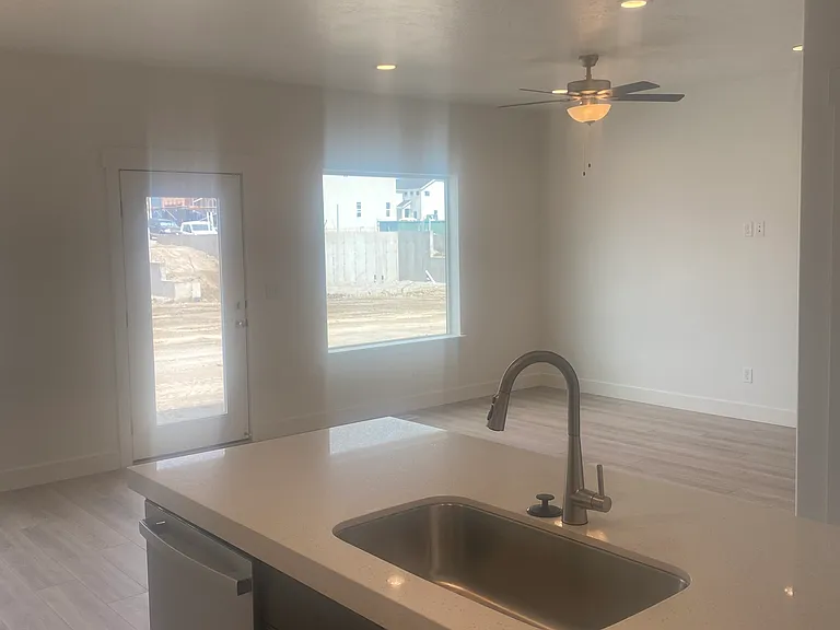 7295 N Hidden Loop Rd — Photo 6