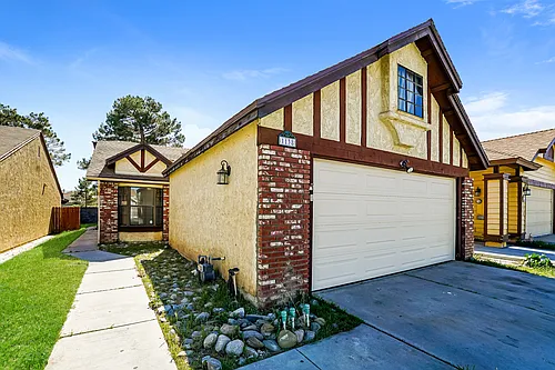 1138 E Avenue R7 Photo 1