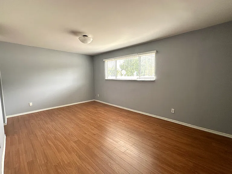 700 Westmount Dr #202 — Photo 14
