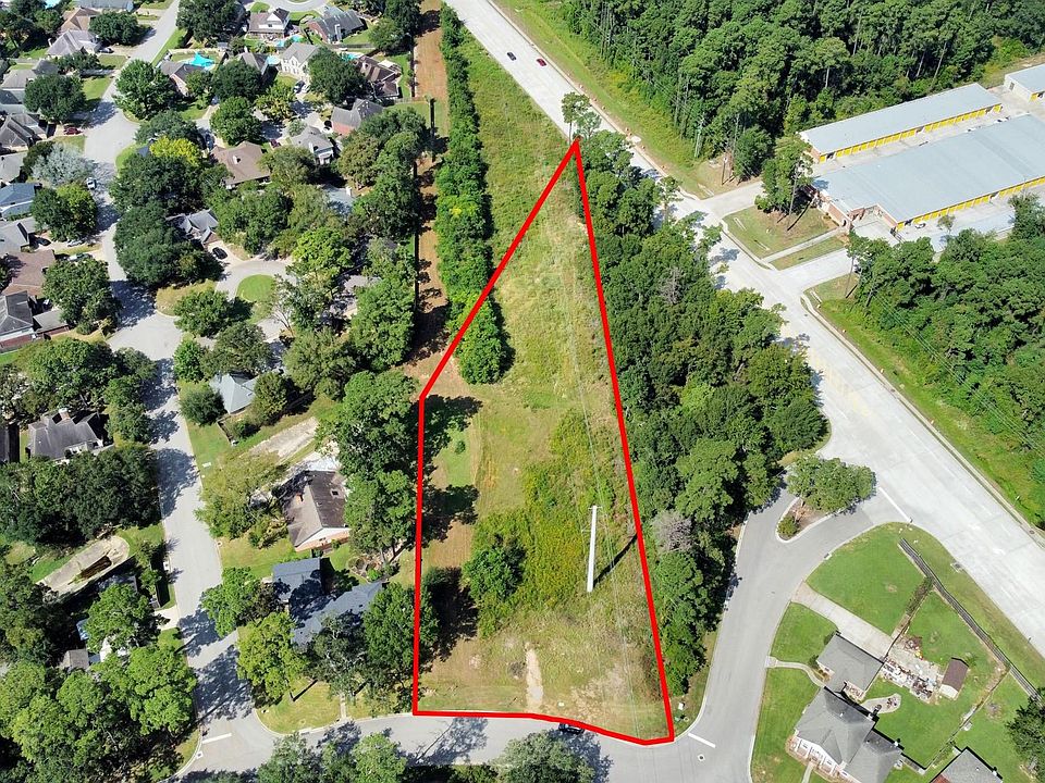 1st image of 828 N Rivershire Dr