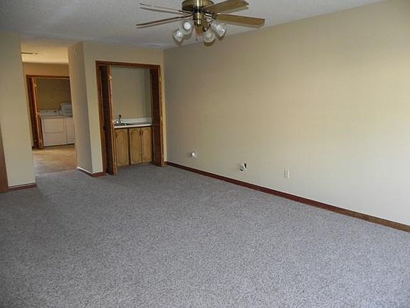 2nd image of 156 Lakeview Dr