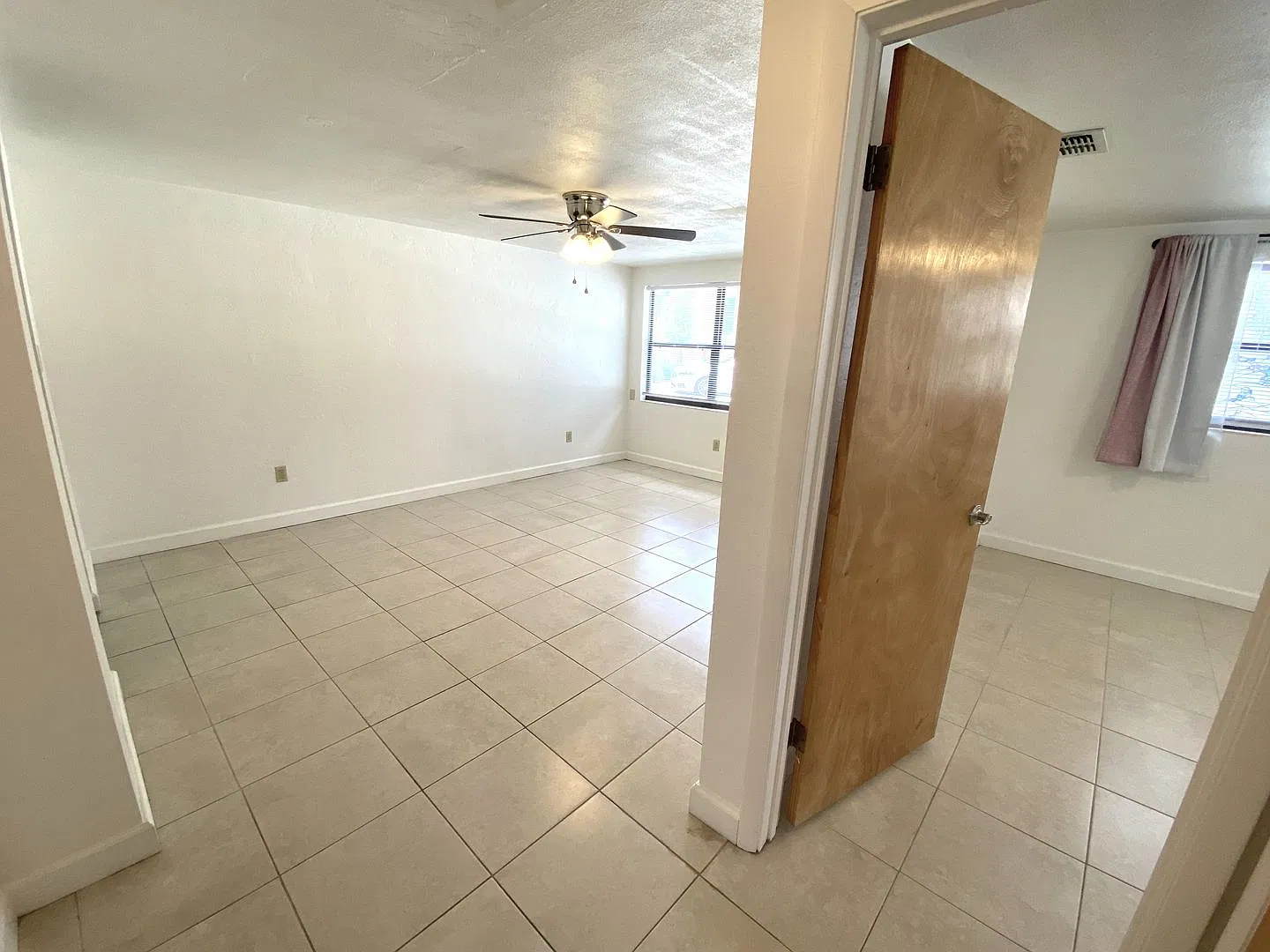 924 SW 6th Ave - Pet Friendly! — Photo 4