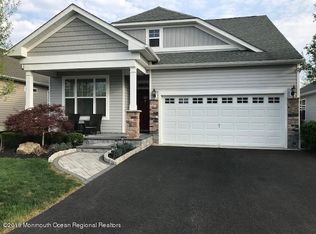 133 Wintergreen Dr, Manalapan, NJ 07726
