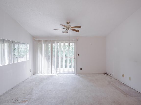 5th image of 28 Rio Grande Cir APT 6