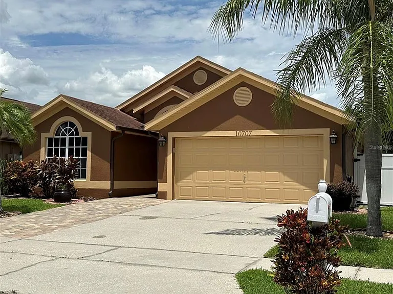 10707 Flycast Cir — Photo 1