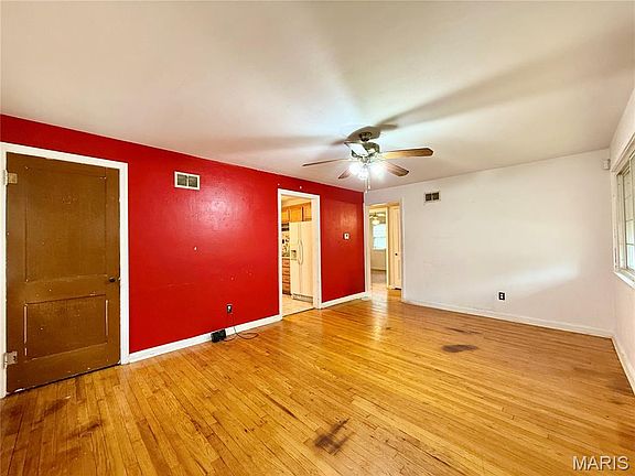 5th image of 408 Warfield Ave