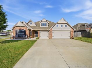 13633 S Kenosha Ave, Glenpool, OK 74033