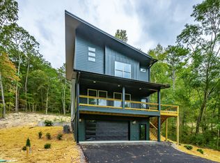 72 Rohan Ln, Chickamauga, GA 30707