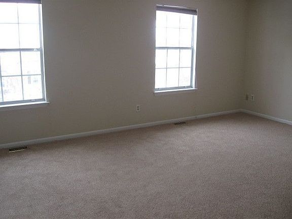 5th image of 473 Rose Ct