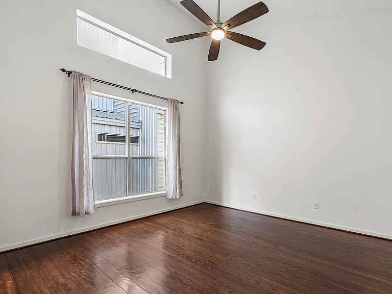 349 Sydnor St — Photo 19
