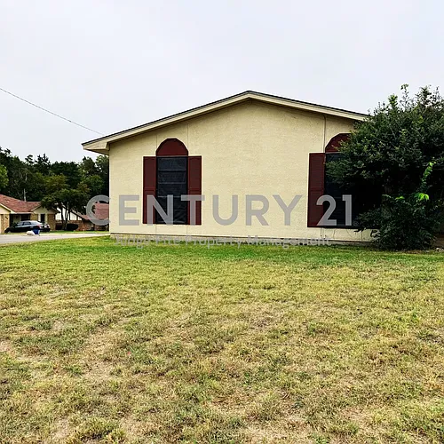 628 Taylor Ct Photo 1