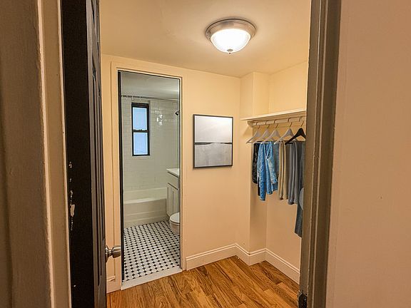 4th image of 19 Hamilton Ter APT 2E