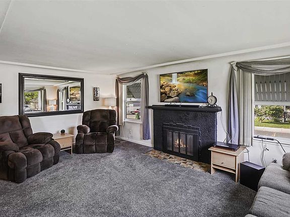 4th image of 2731 W Lacrosse Ave