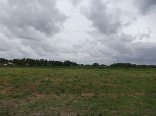 17 Cedar Lake Ln, Clinton, NC 28328