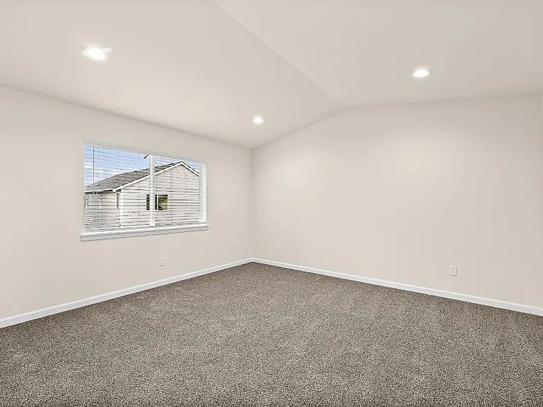 15851 Woodland Ct SE — Photo 28