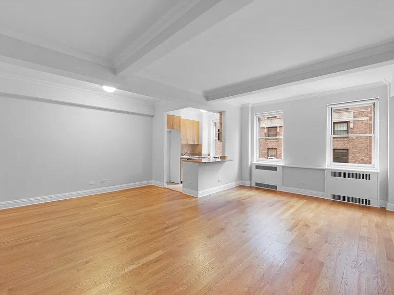 20 Park Ave #14D — Photo 3