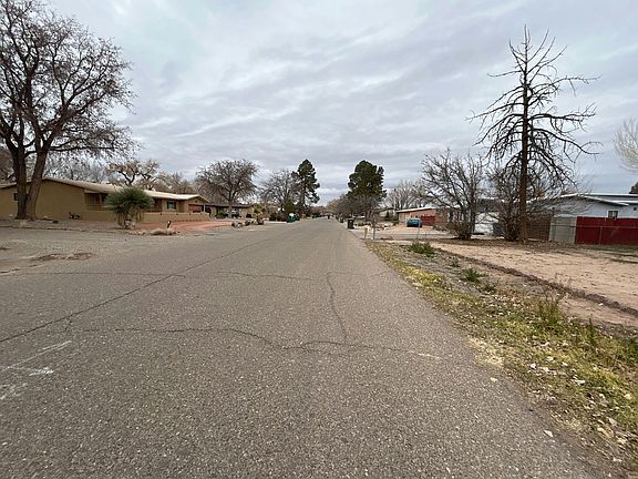 4th image of 1125 Western Meadows Rd N