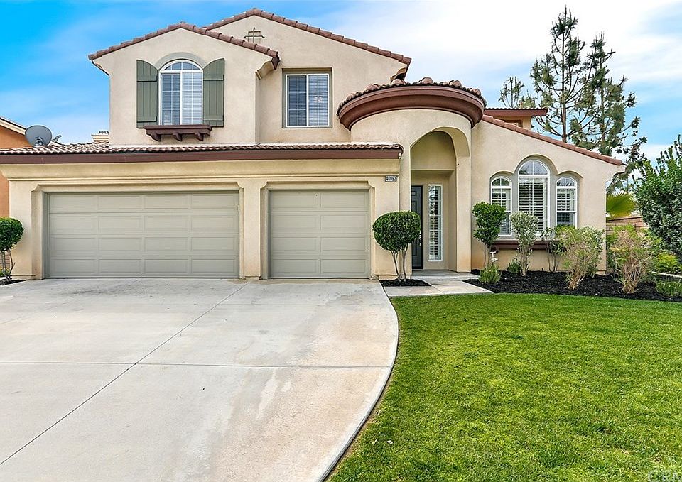1st image of 40992 Arron Ct