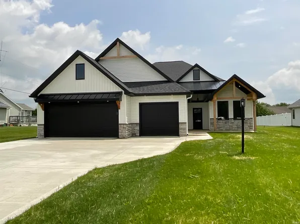 1609 Diane Dr, Ossian, IN 46777