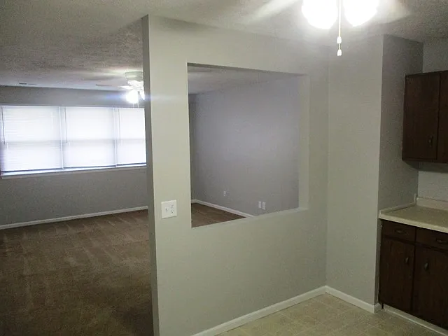 2 bed, $920 — Photo 4