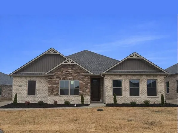 26445 Old Town Dr, Athens, AL 35613