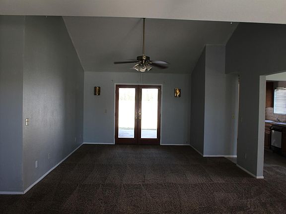 3rd image of 18590 Mountain Meadows Dr