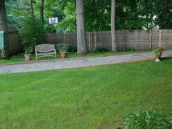 3rd image of 130 Adirondack Dr